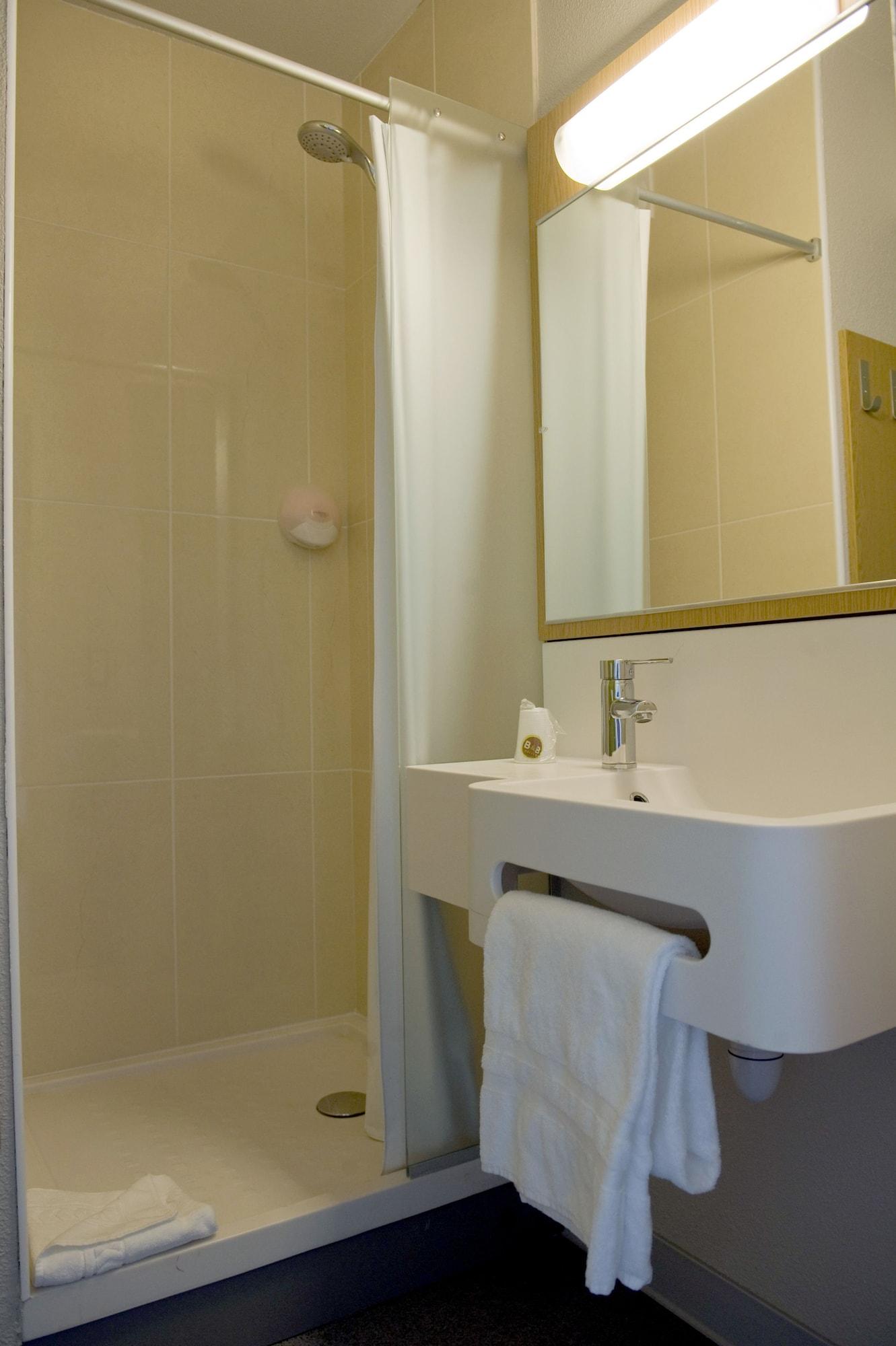 B&B Hotel Grenoble Centre Alpexpo المظهر الخارجي الصورة