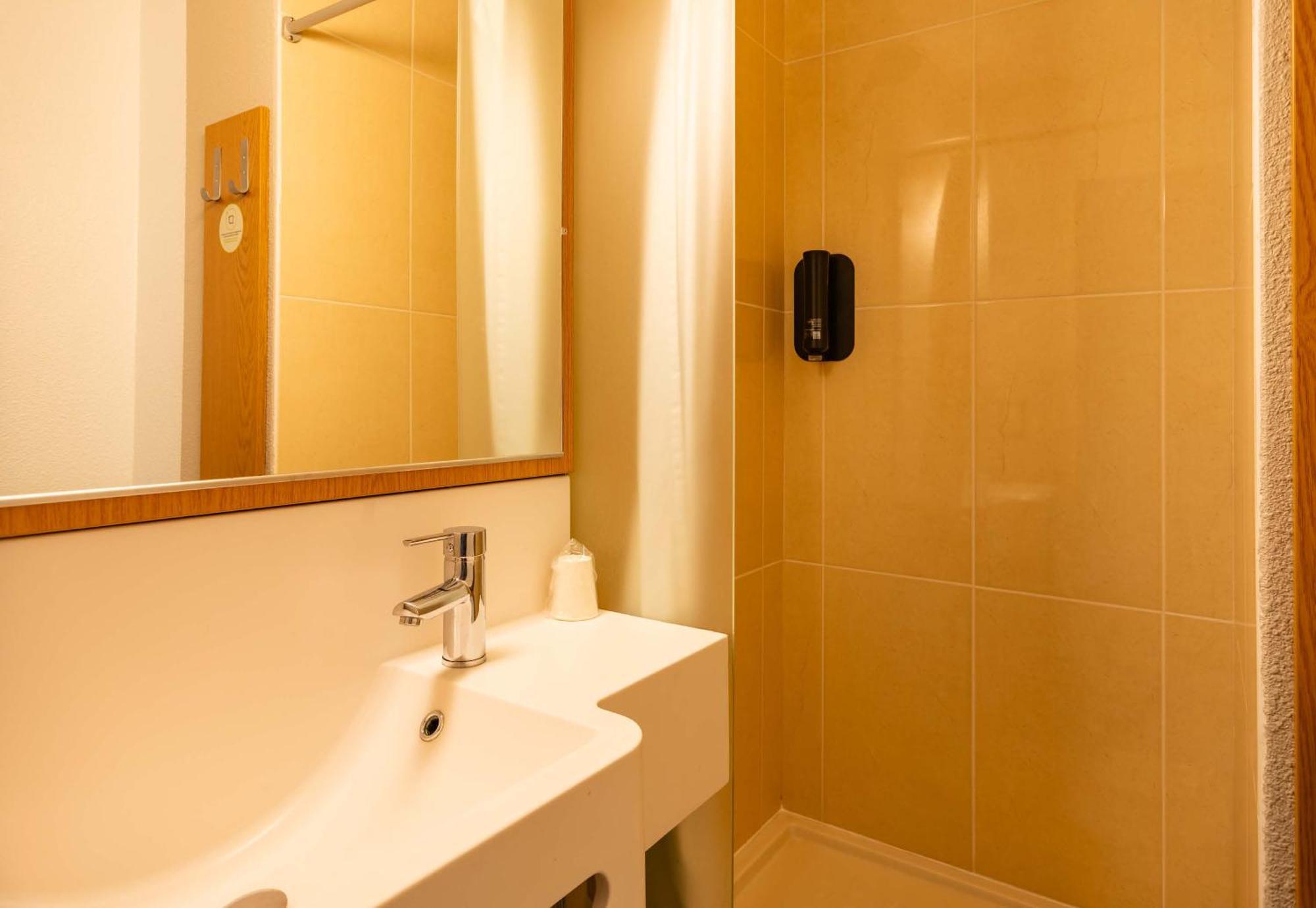 B&B Hotel Grenoble Centre Alpexpo المظهر الخارجي الصورة